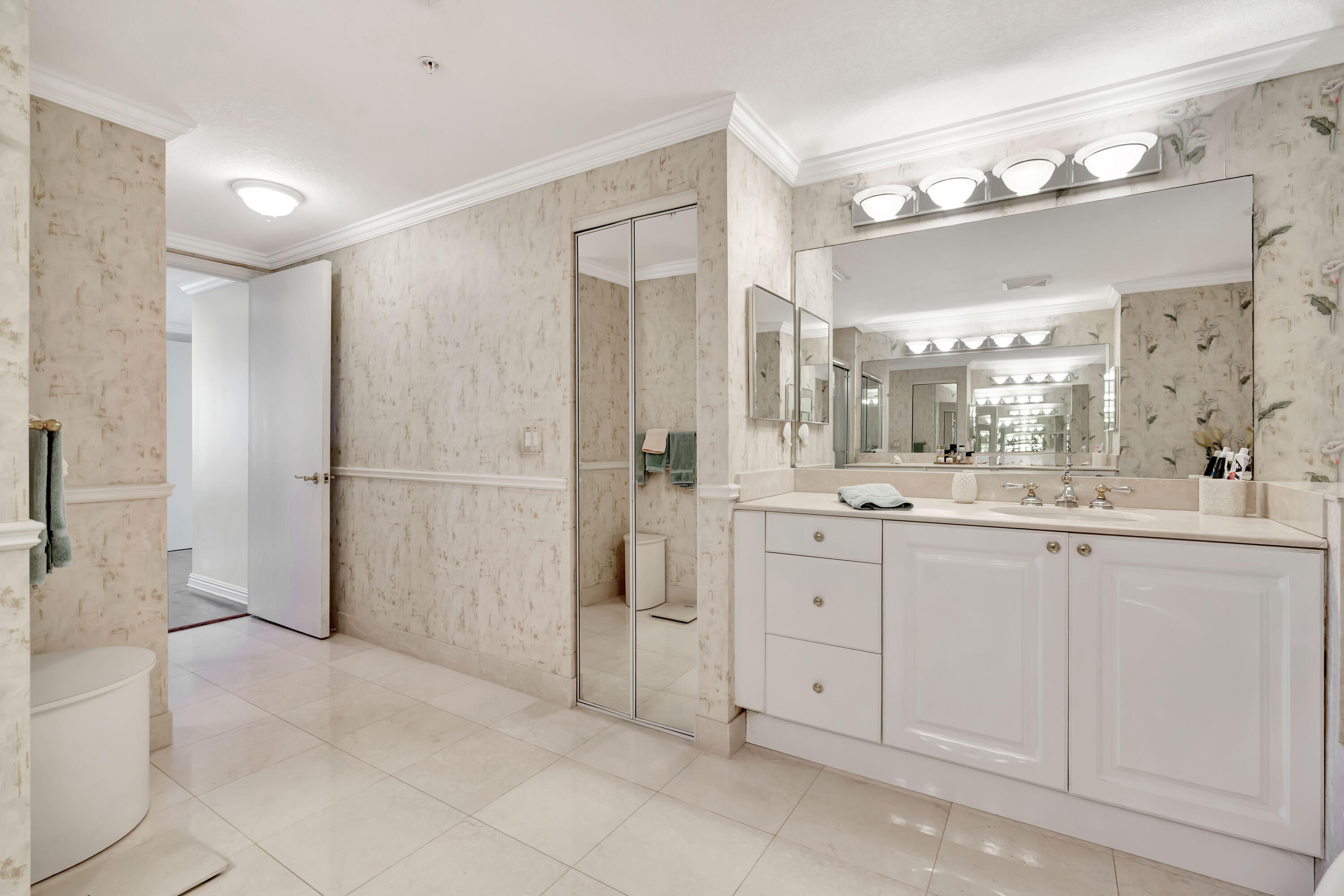 OCEAN ROYALE CONDO - Residential