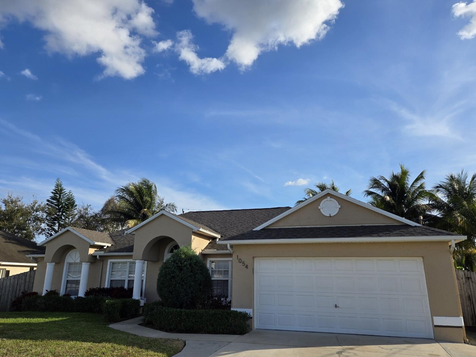 Completely updated and renovated open floor plan spacious 4 bedroom 2 bathroom home. Close to Becker Rd, 95 and Turnpike. Gated yard with extended patio. Great family neighborhood. Pets Allowed.