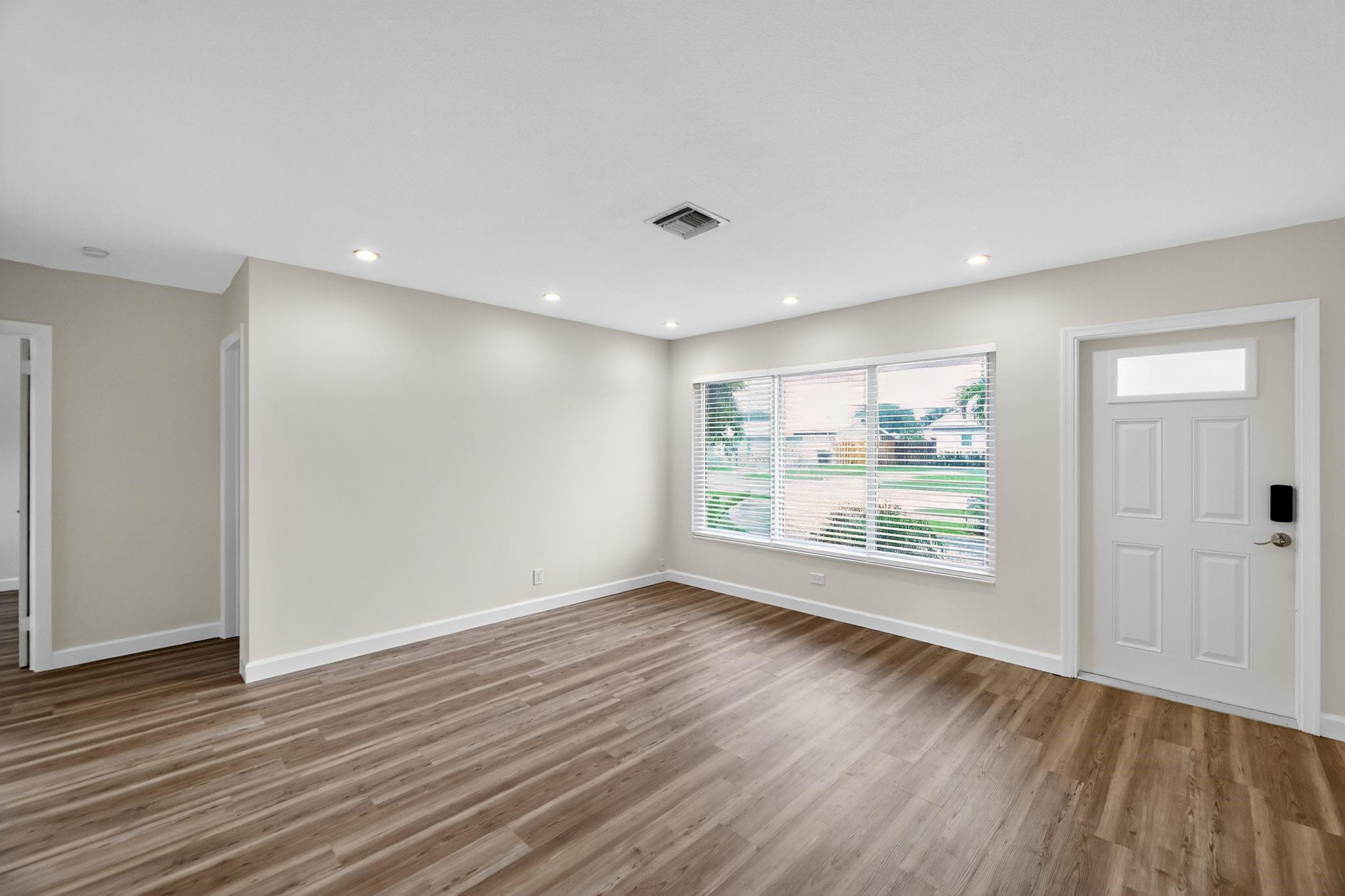 BOCA RATONE HGTS - Residential