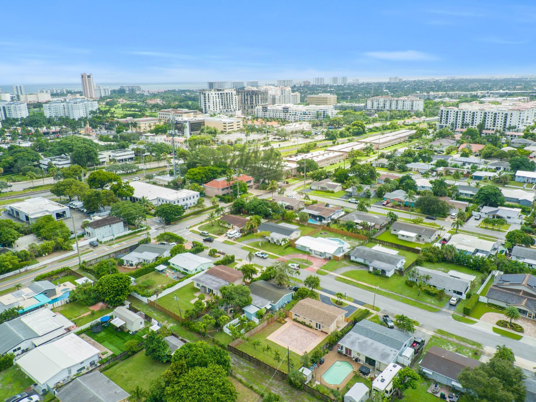 BOCA RATONE HGTS - Residential