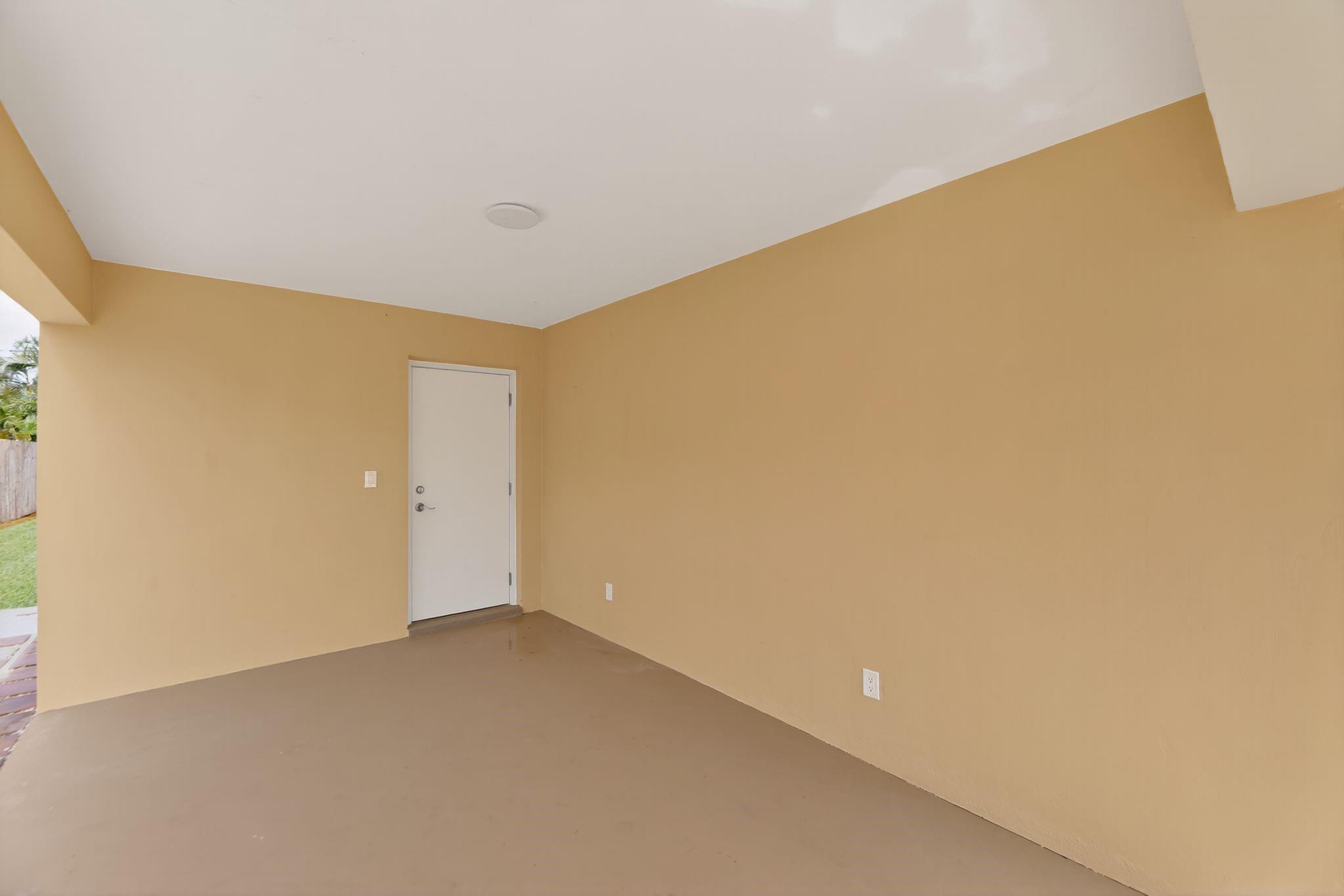 BOCA RATONE HGTS - Residential