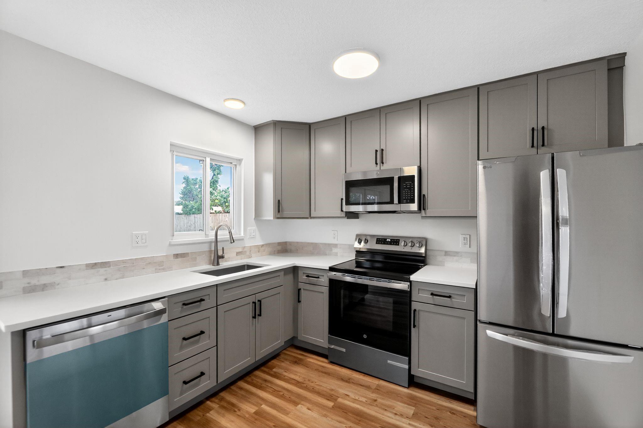 BOCA RATONE HGTS - Residential