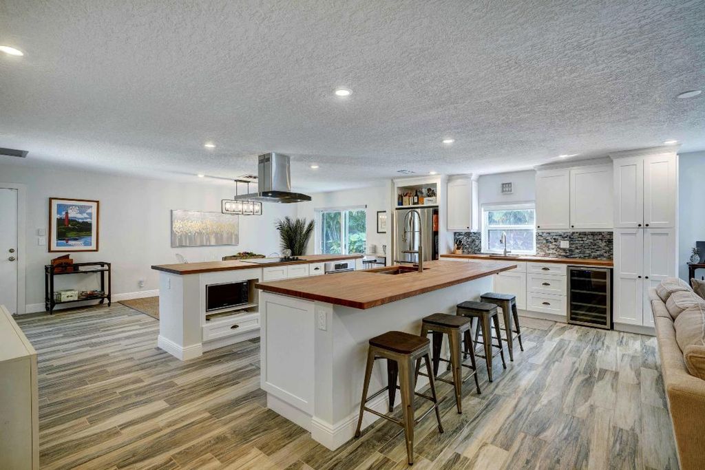 Photo of 2594 Marcinski Road, Jupiter, FL 33477 (MLS # R10965031)