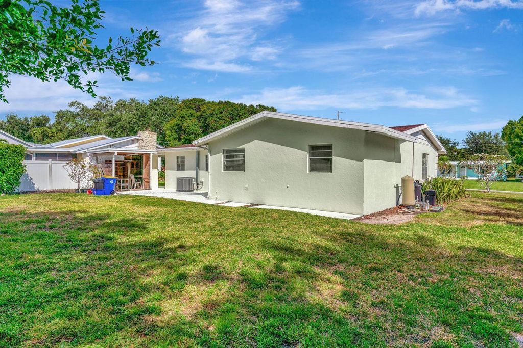 Photo of 8968 SE Pine Cone Lane, Hobe Sound, FL 33455 (MLS # R11112419)