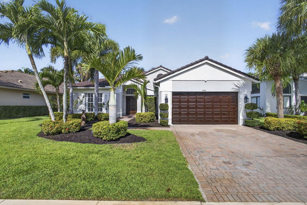 Photo of 4293 Mariners Cove Drive, Wellington, FL 33449 (MLS # B26041456)