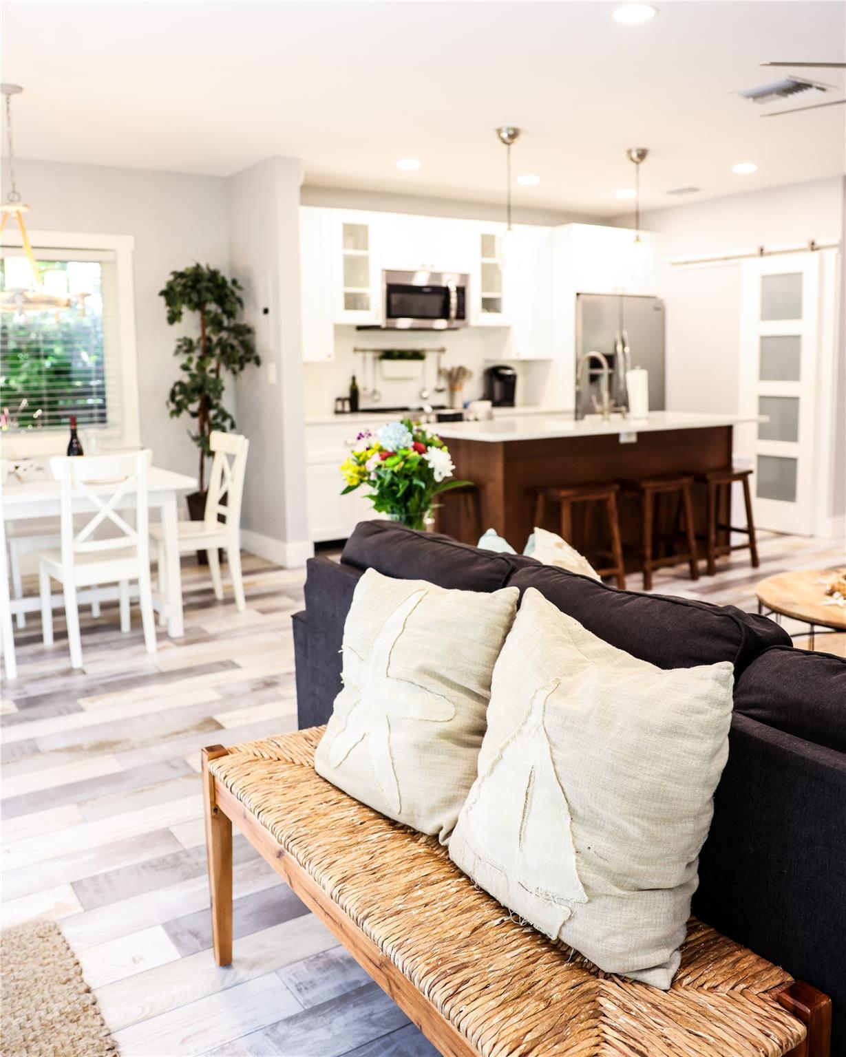 Lakeside 23-38 B - Residential Income