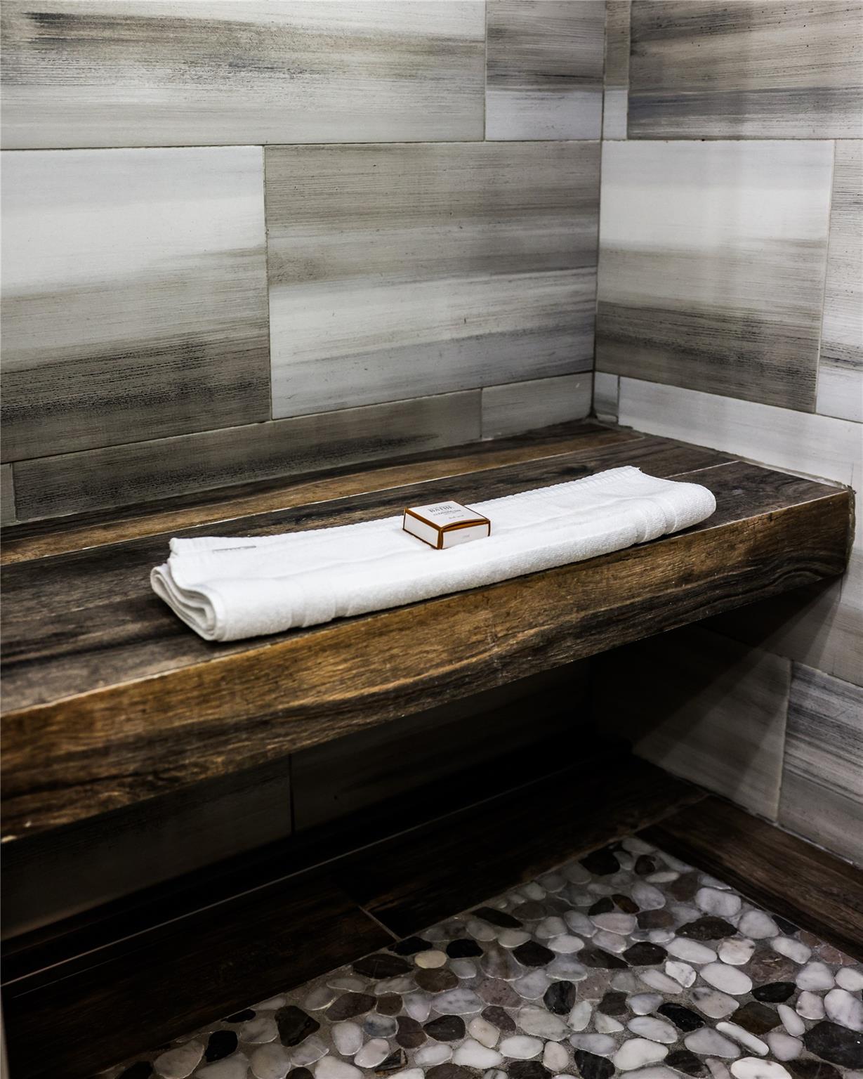 Lakeside 23-38 B - Residential Income