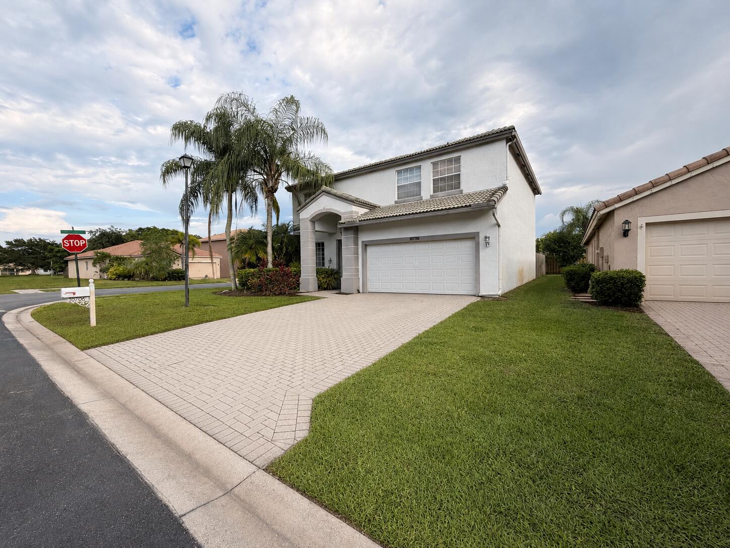 10706 Hidden Bend Way