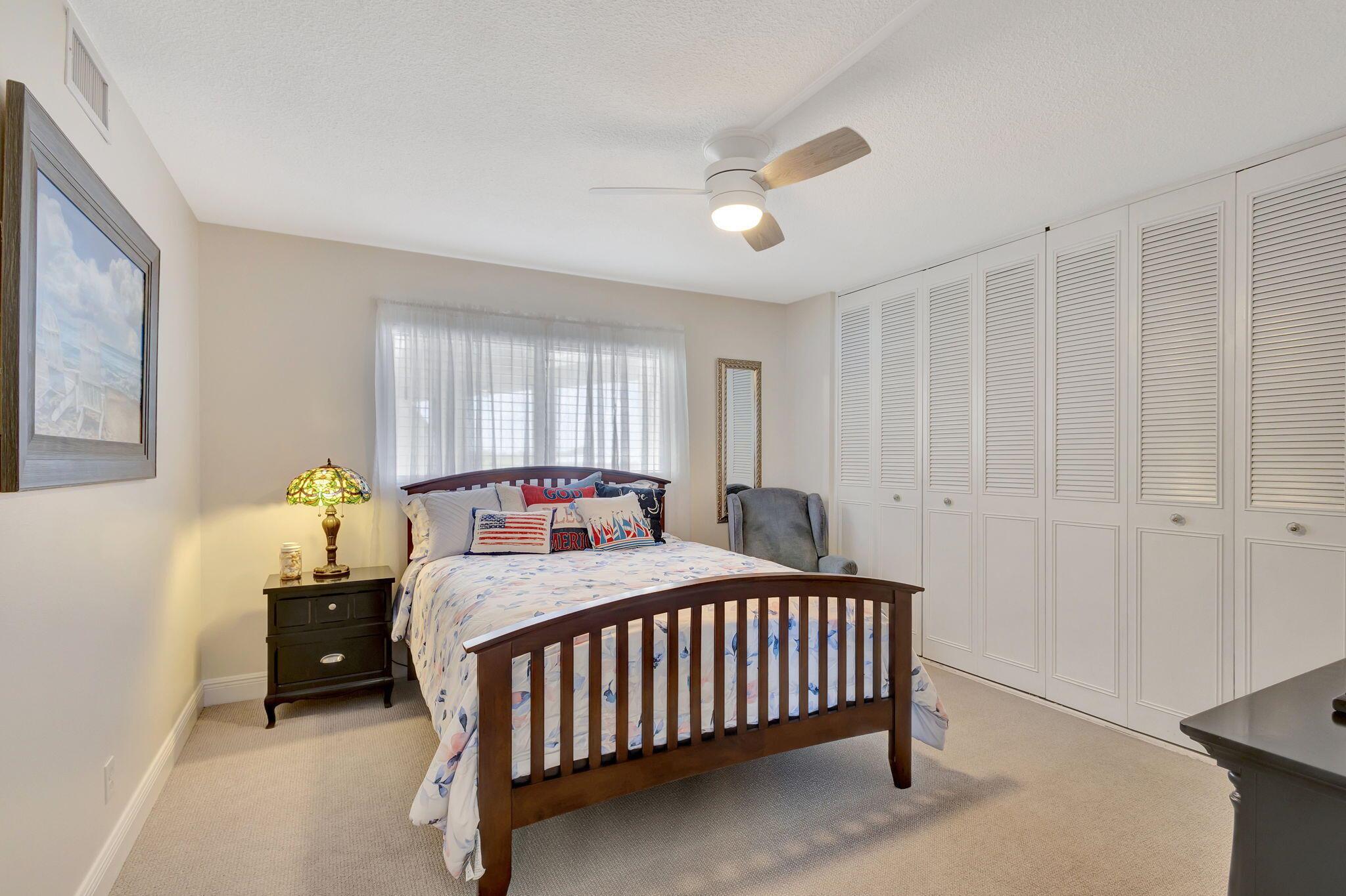 LAKE HARBOUR TOWERS CONDO - Residential