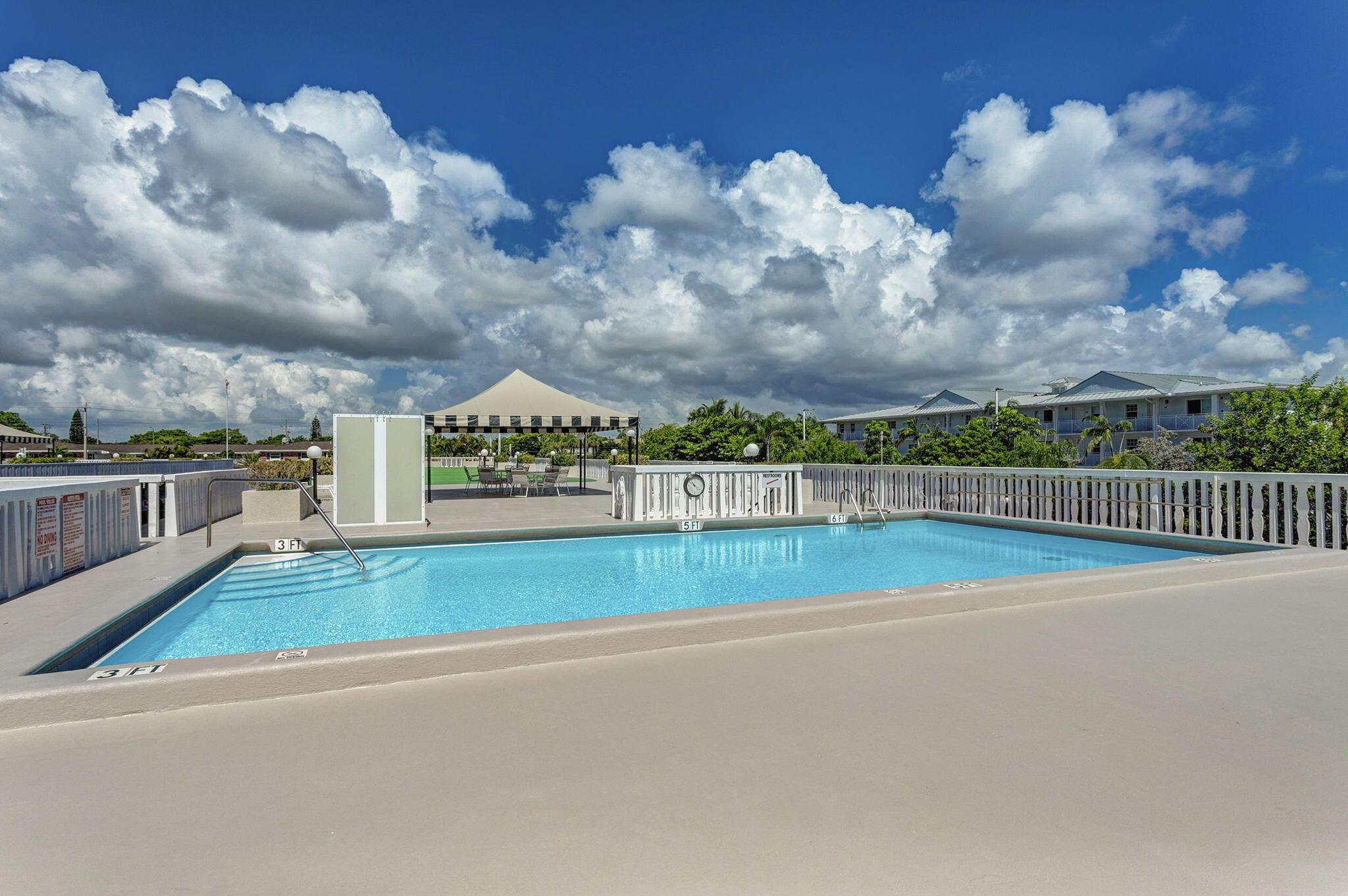 LAKE HARBOUR TOWERS CONDO - Residential