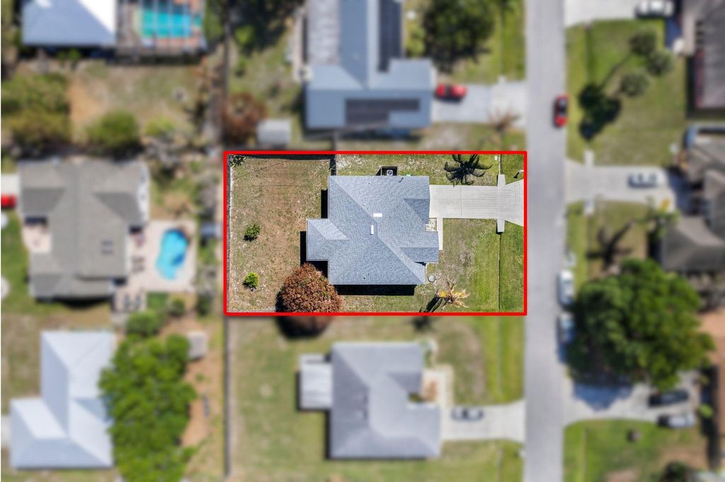 Photo of 861 SE Cavern Avenue, Port Saint Lucie, FL 34983 (MLS # B26006757)