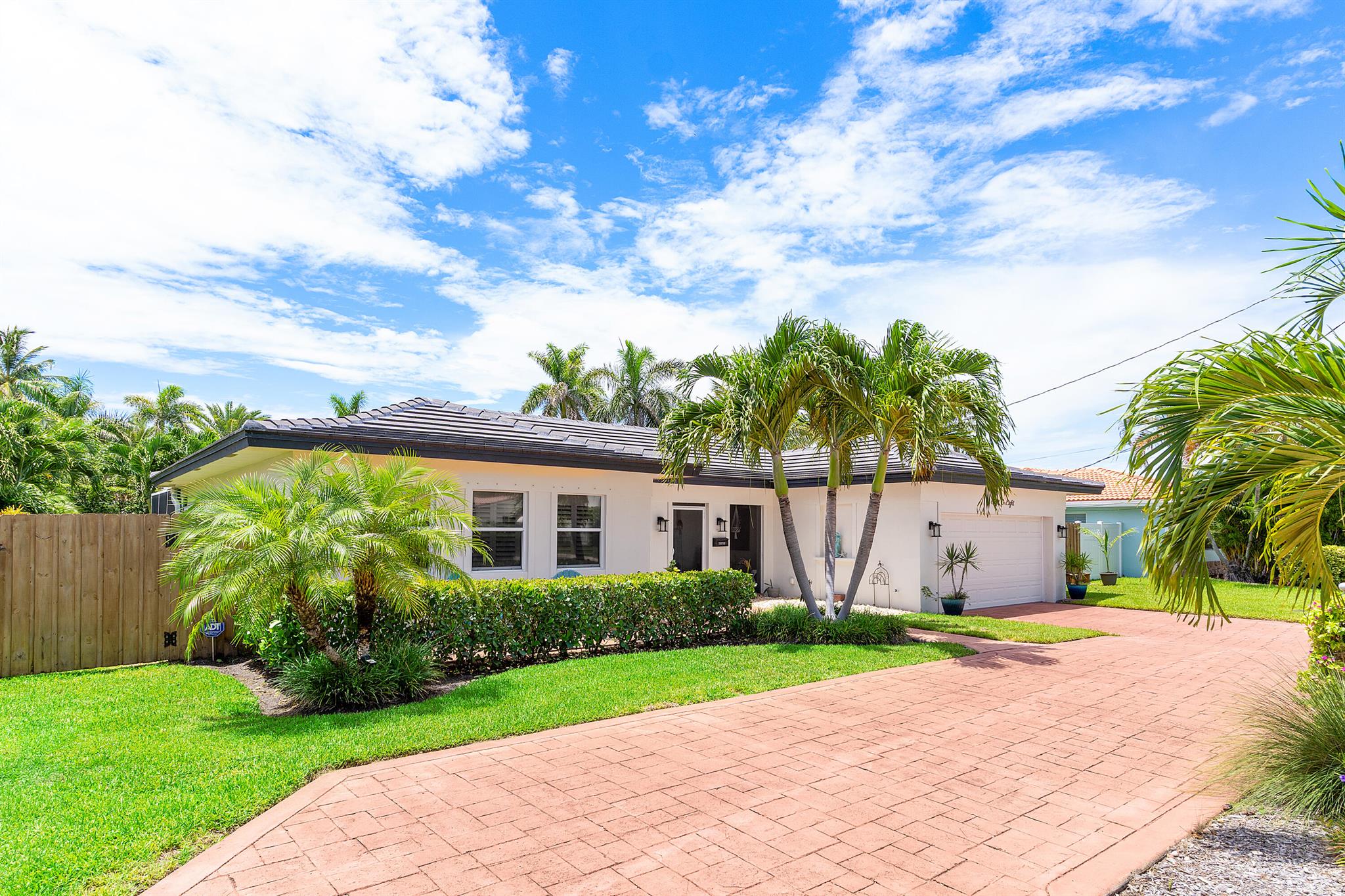 808 Appleby Street