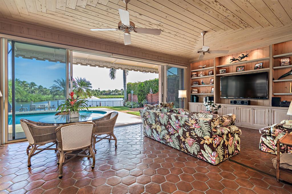 EVERGLADES ISLAND PL 3 IN - Residential