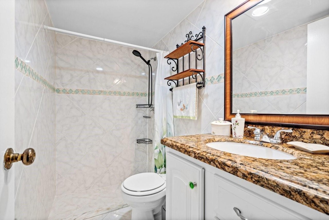 SANDALFOOT SQUIRE - Residential