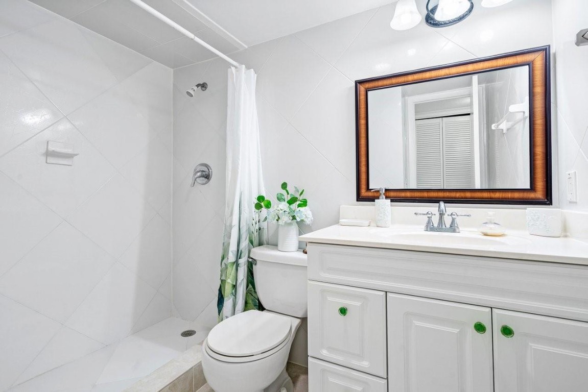 SANDALFOOT SQUIRE - Residential