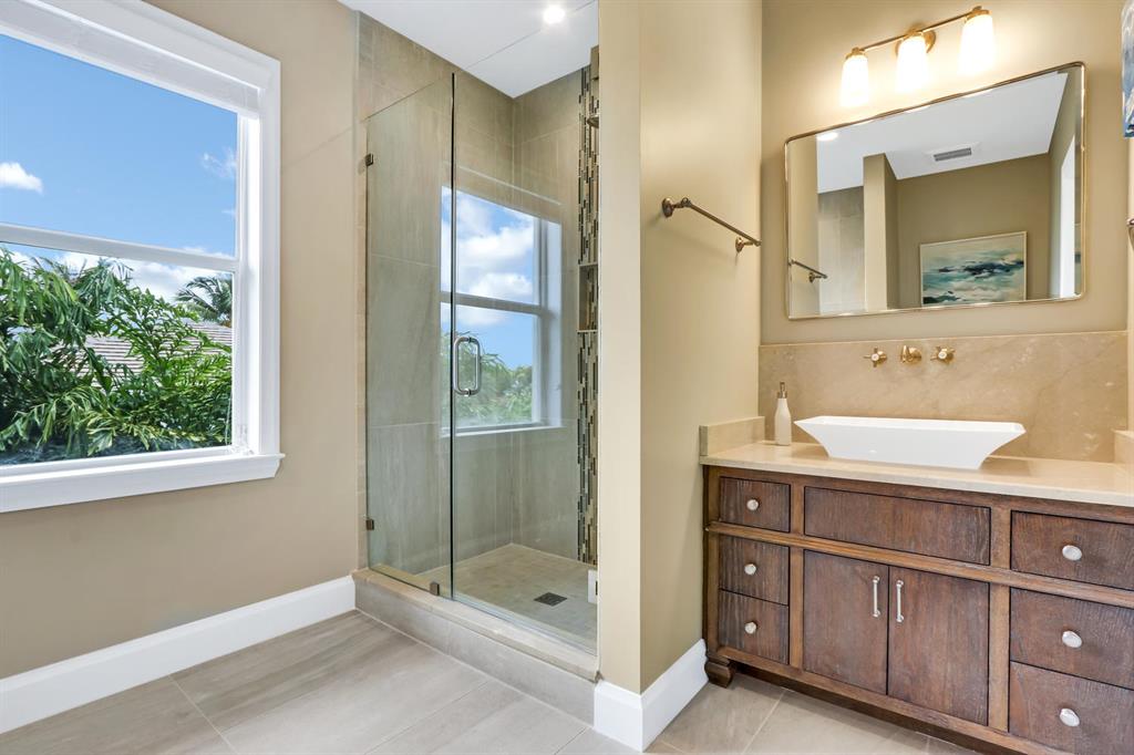 CAPTAINS KEY - Residential