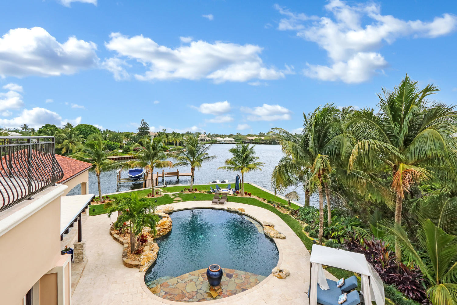 CAPTAINS KEY - Residential