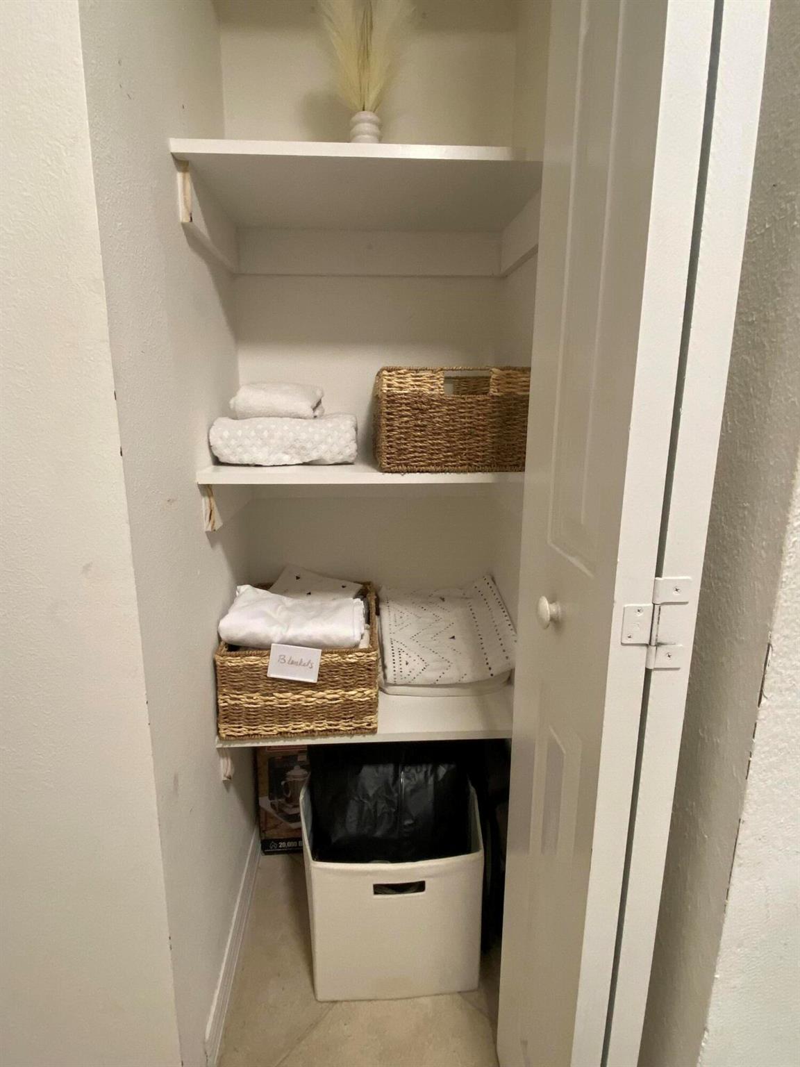 VILLAS AT EMERALD DUNES C - Residential