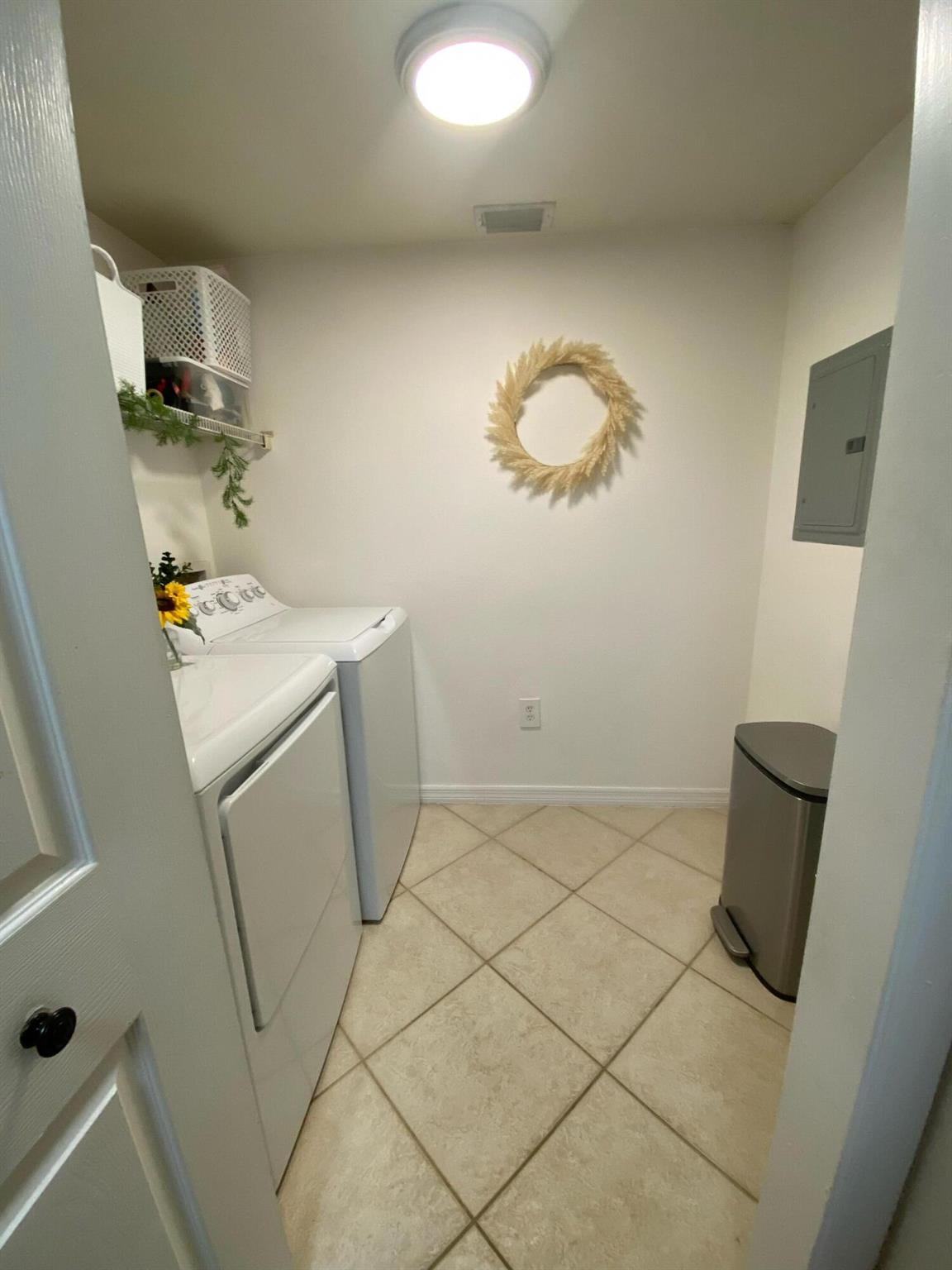 VILLAS AT EMERALD DUNES C - Residential