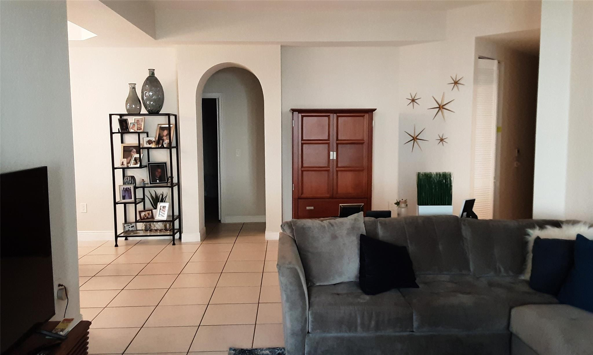 Exeter Condo C - Residential Lease