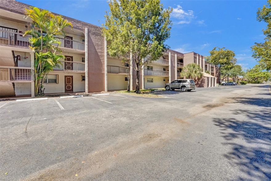 This nicely renovated 2-bedroom ground floor unit is ready for you to move in! The unit boasts a completely updated interior, including a brand-new kitchen, bathrooms, flooring, paint, and appliances, AC & Water heater. Located just minutes from Nova Southeastern University, Broward College, supermarkets, shopping and restaurants this property offers convenience and accessibility. Water and cable are included in the rent, and residents can take advantage of the community pool.