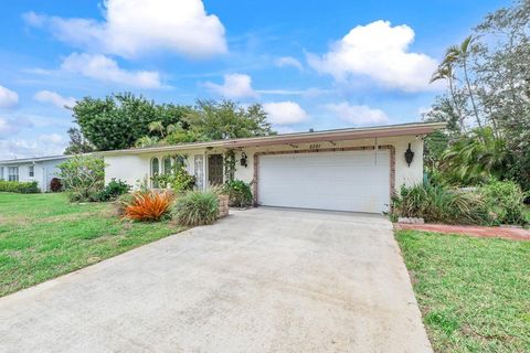 6391 Sagewood Way Delray Beach FL 33484