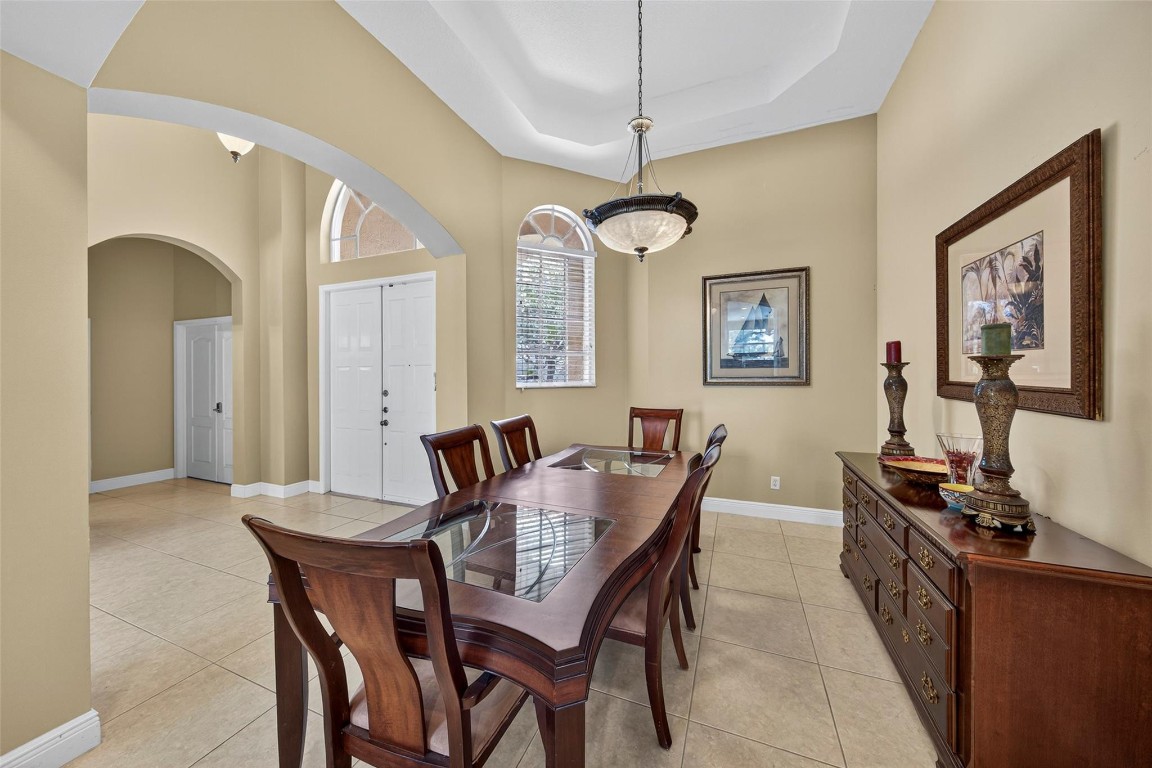 LAGUNA ISLES - Residential