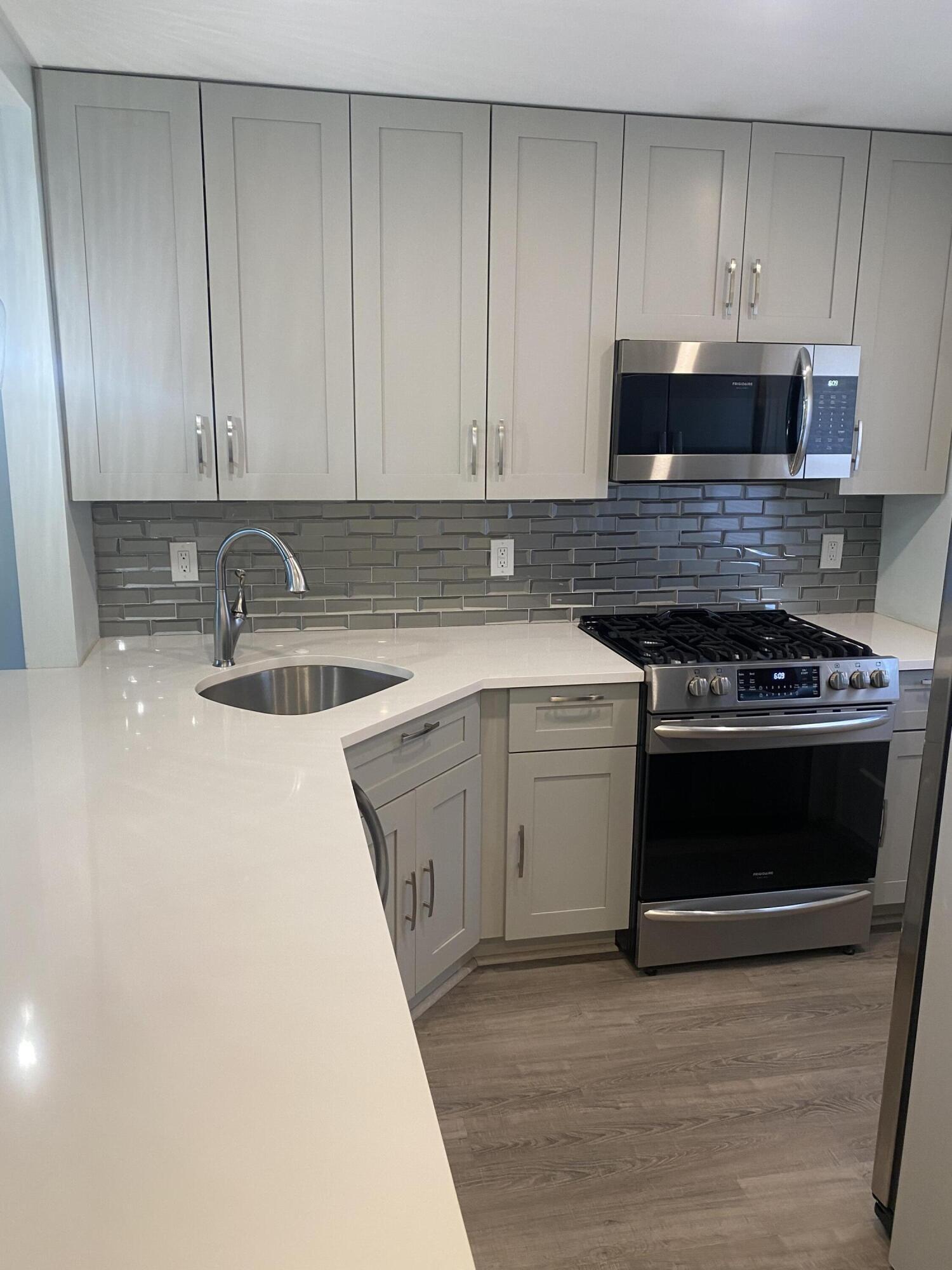 BOCA GOLFVIEW CONDO - Residential Lease