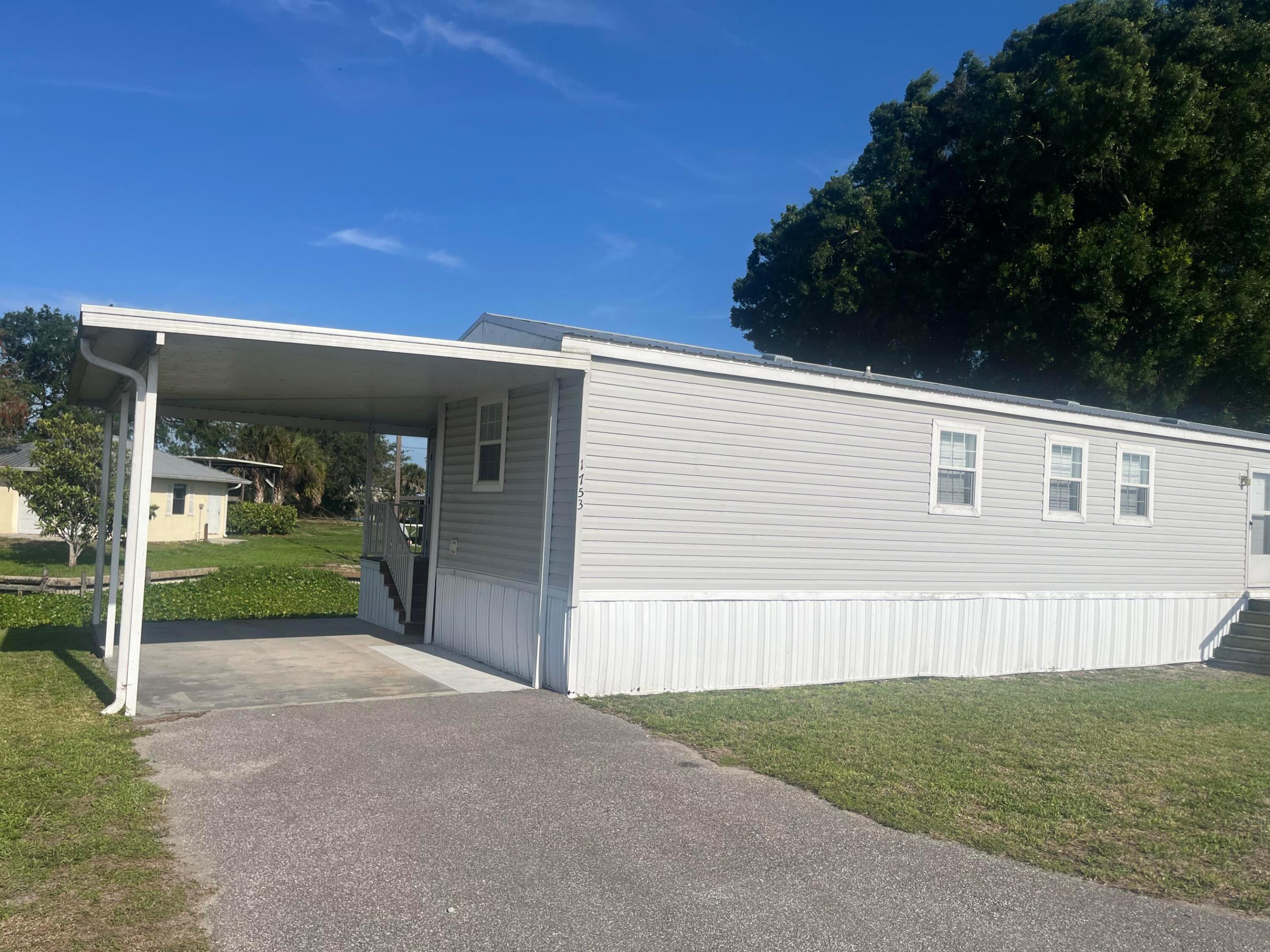 BOWDENS WATERFRONT ESTATES - Residential