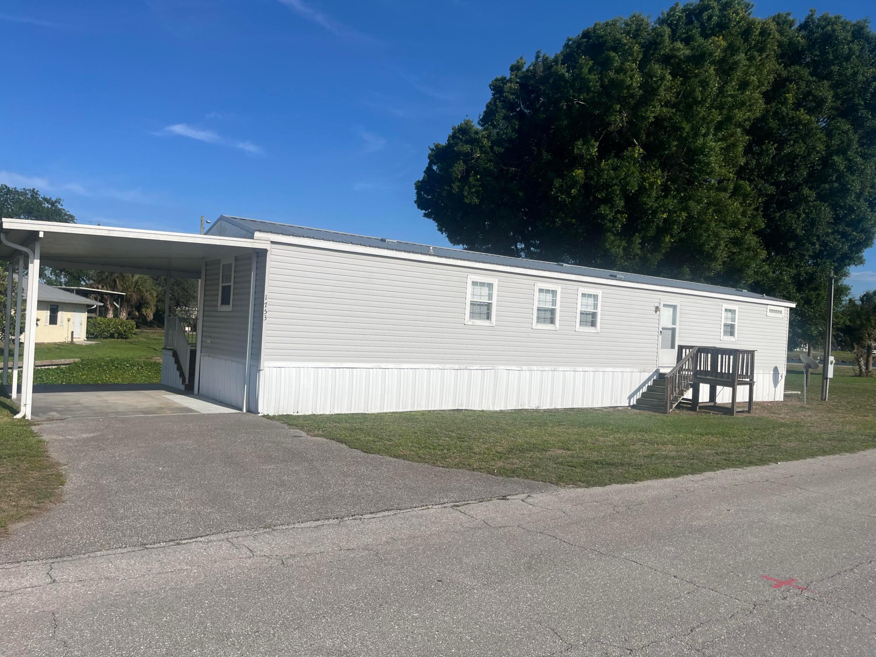 BOWDENS WATERFRONT ESTATES - Residential