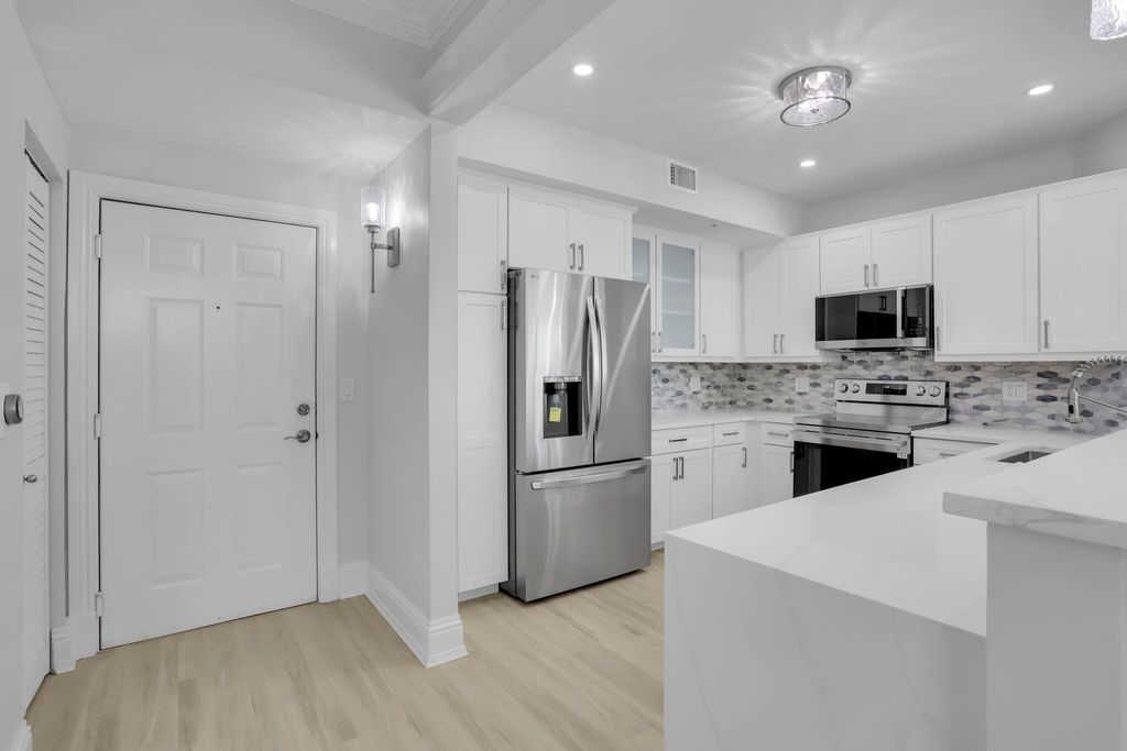 Photo of 804 E Windward Way #509, Lantana, FL 33462 (MLS # R11146284)