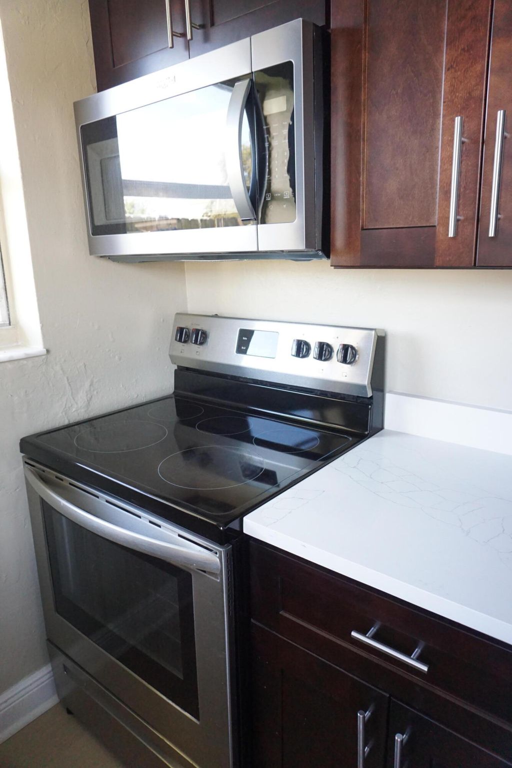 Photo of 1601 W 37th Street #6, Riviera Beach, FL 33404 (MLS # B26009023)