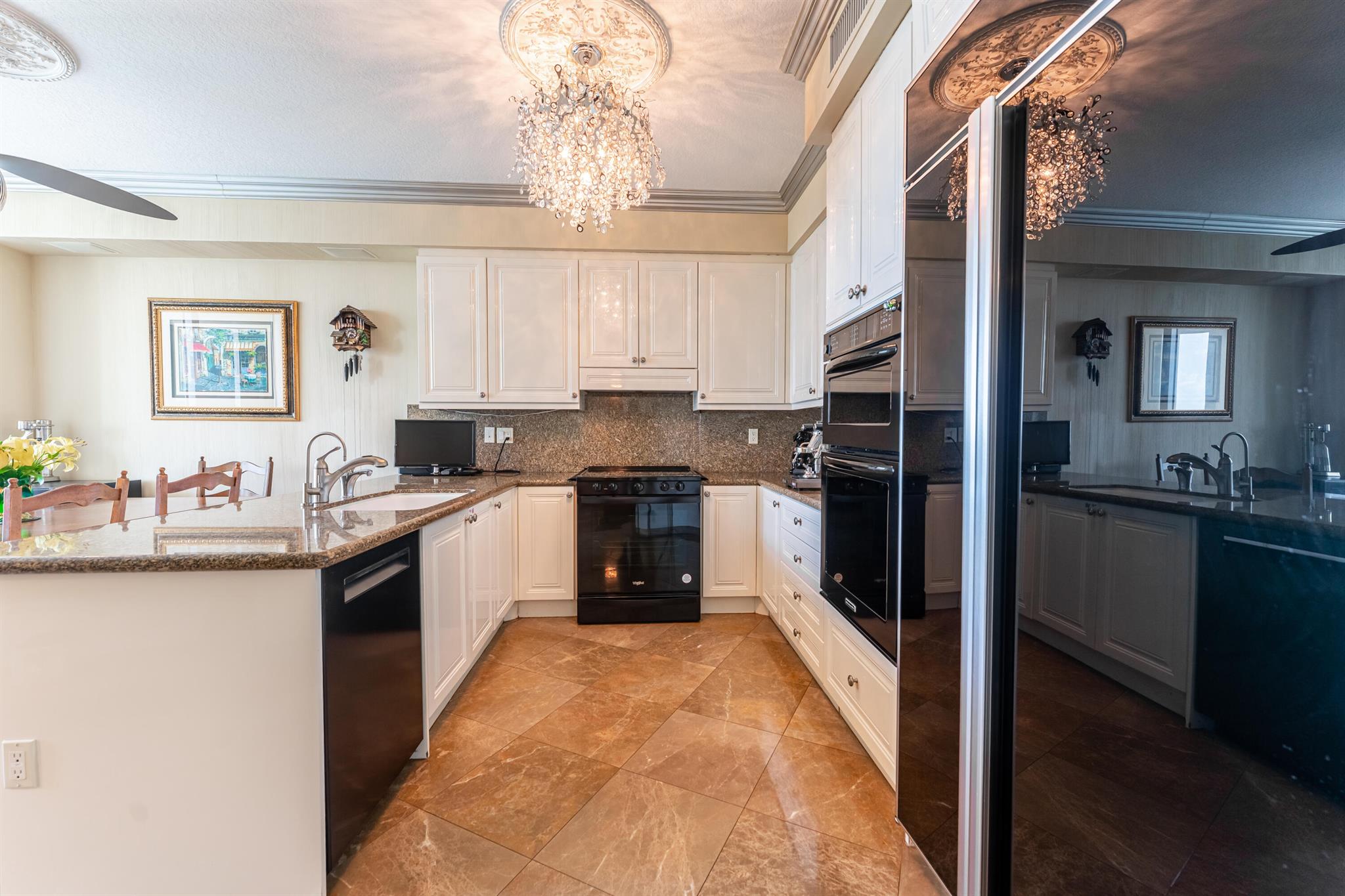 TOSCANA SOUTH CONDO - Residential