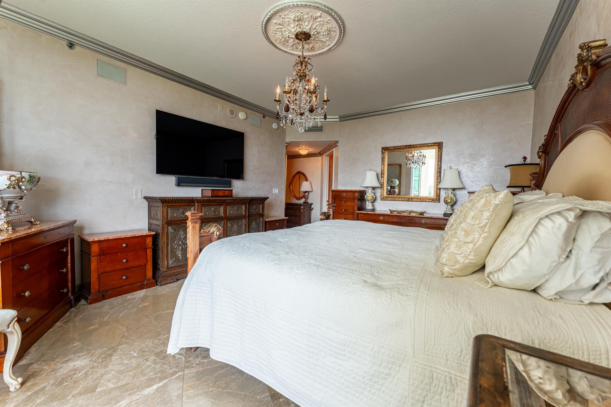 TOSCANA SOUTH CONDO - Residential