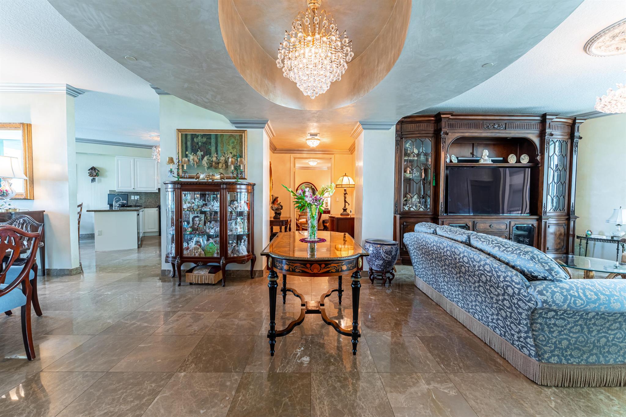 TOSCANA SOUTH CONDO - Residential