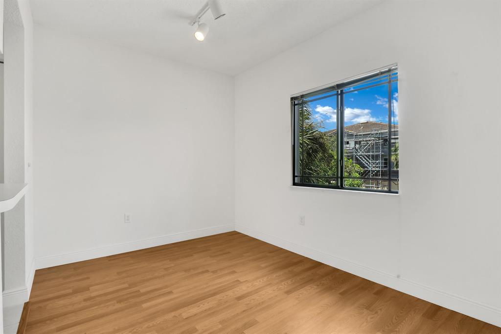 SAN MATERA THE GARDENS CONDO - Residential