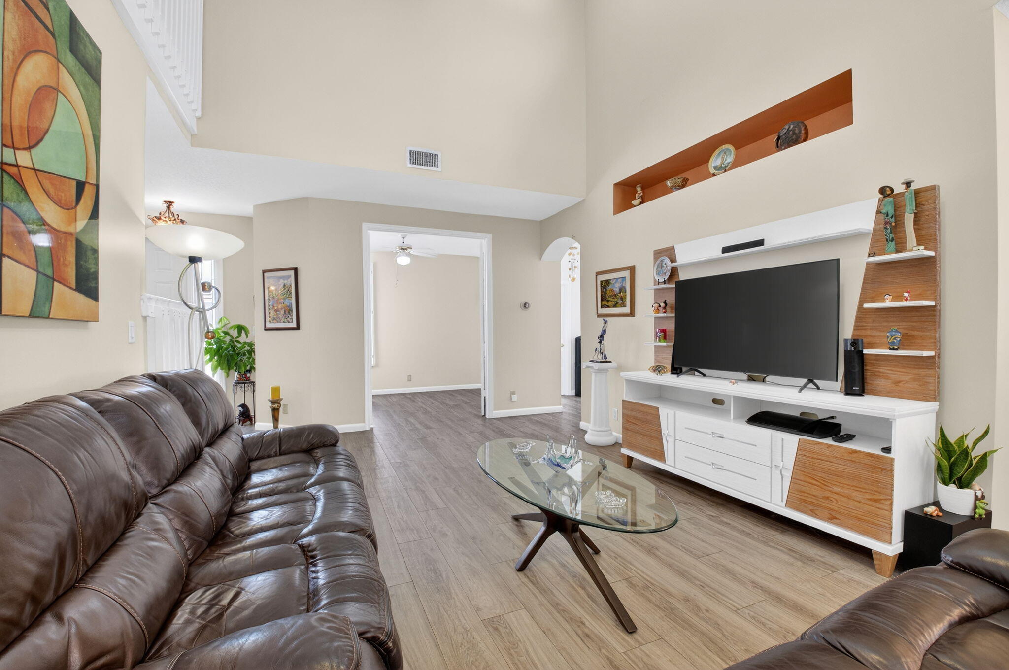 SOUTHAMPTON - Residential