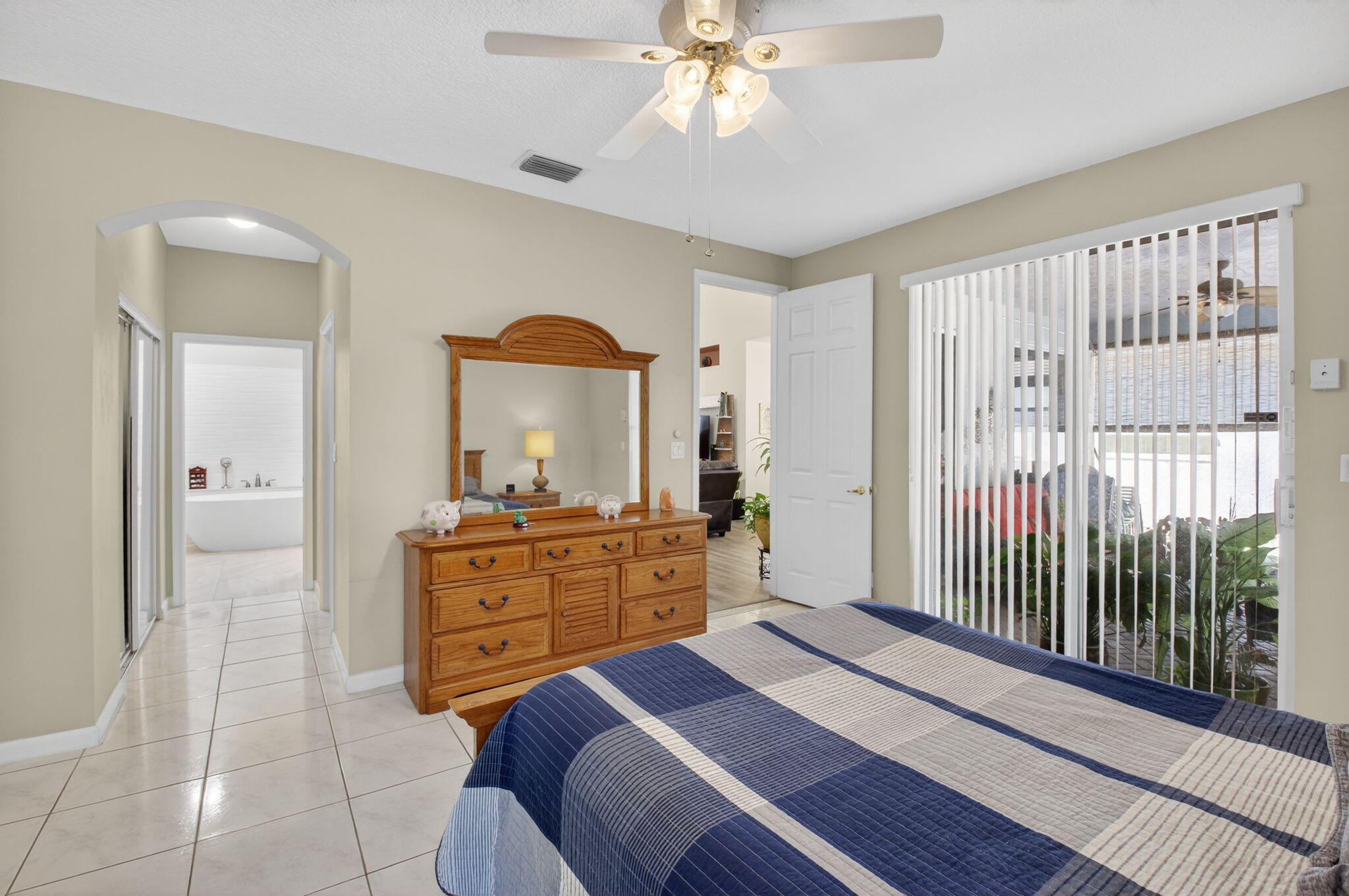 SOUTHAMPTON - Residential