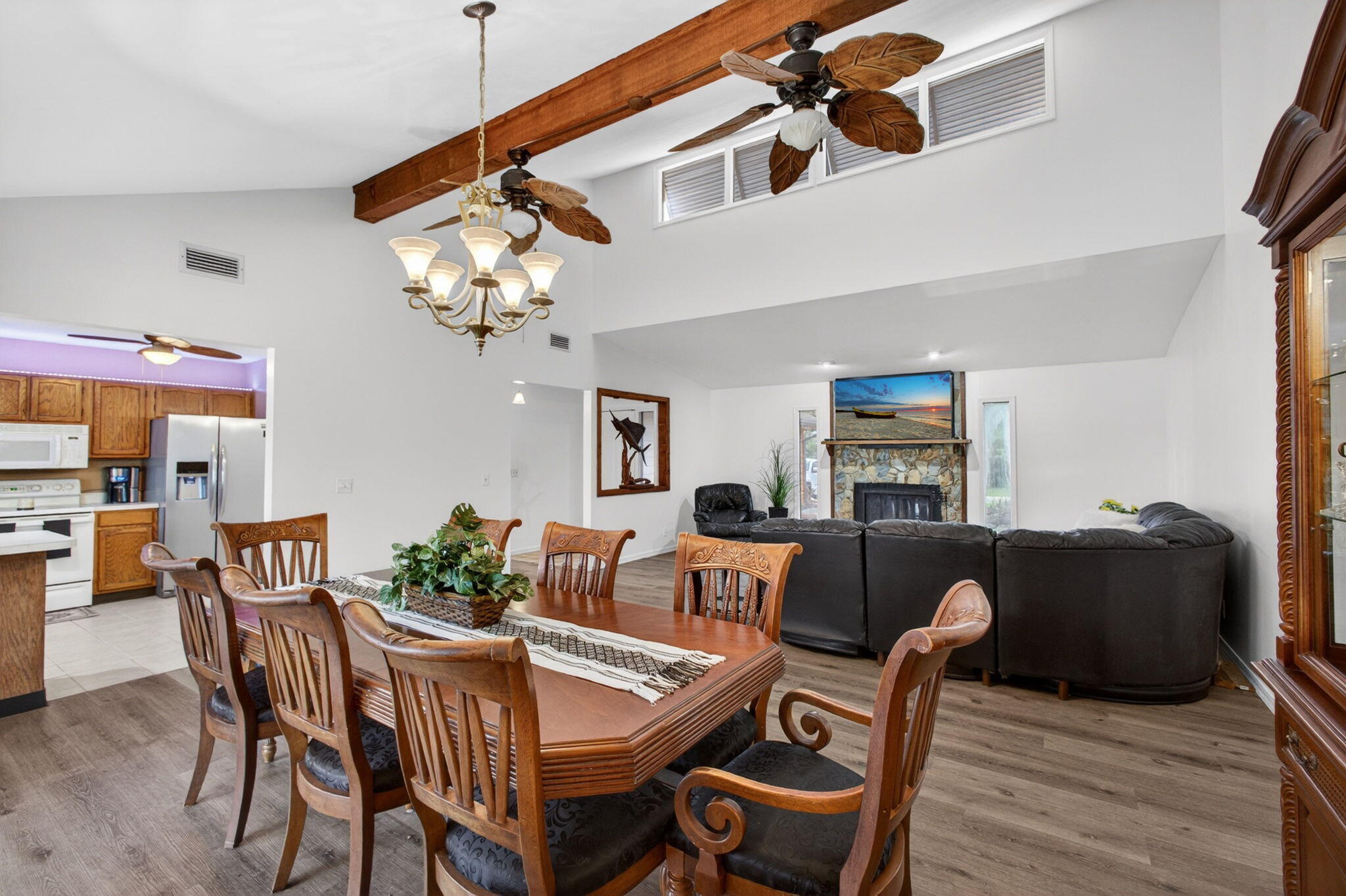 PARAMOUNT ESTATES - Residential