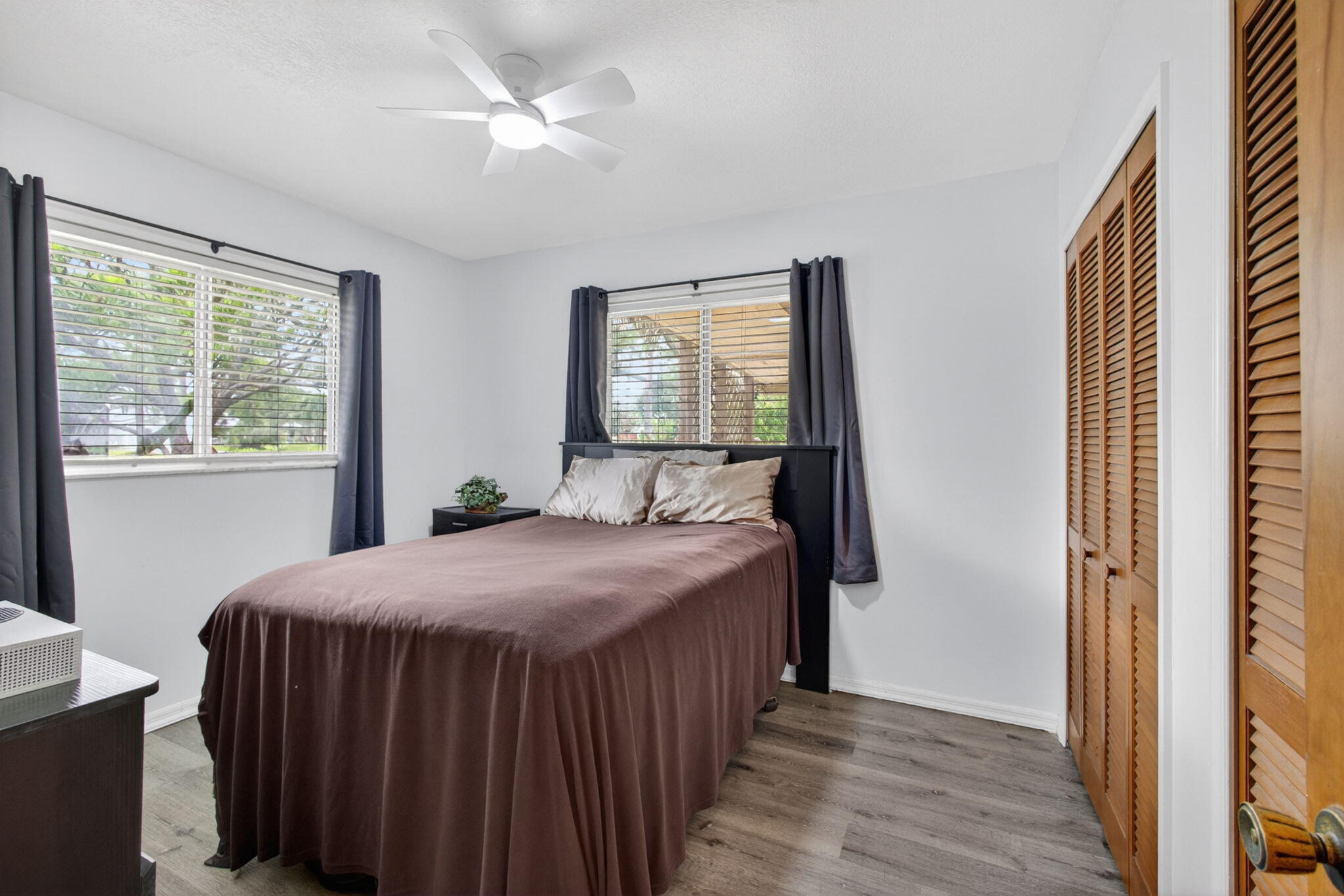 PARAMOUNT ESTATES - Residential
