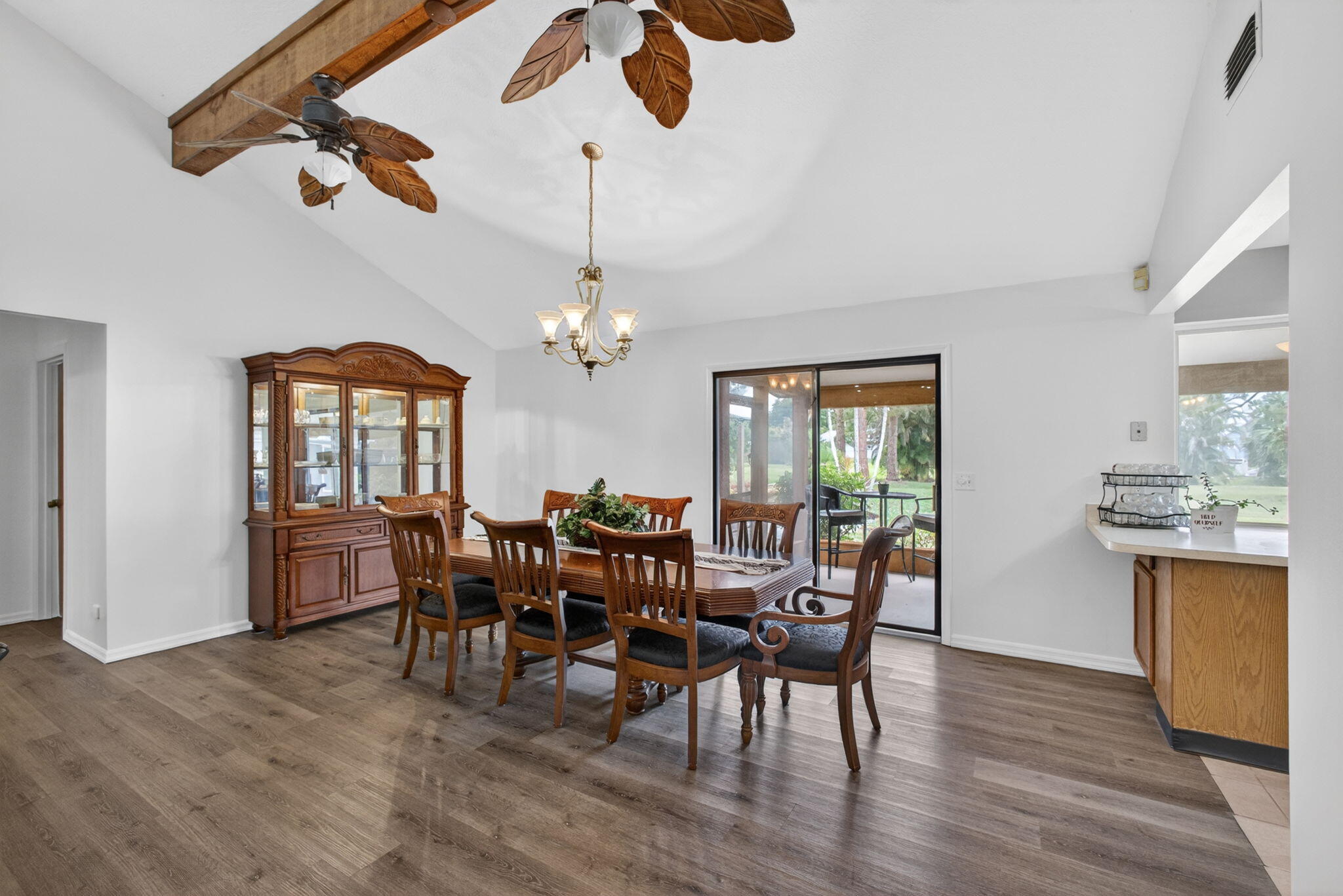 PARAMOUNT ESTATES - Residential