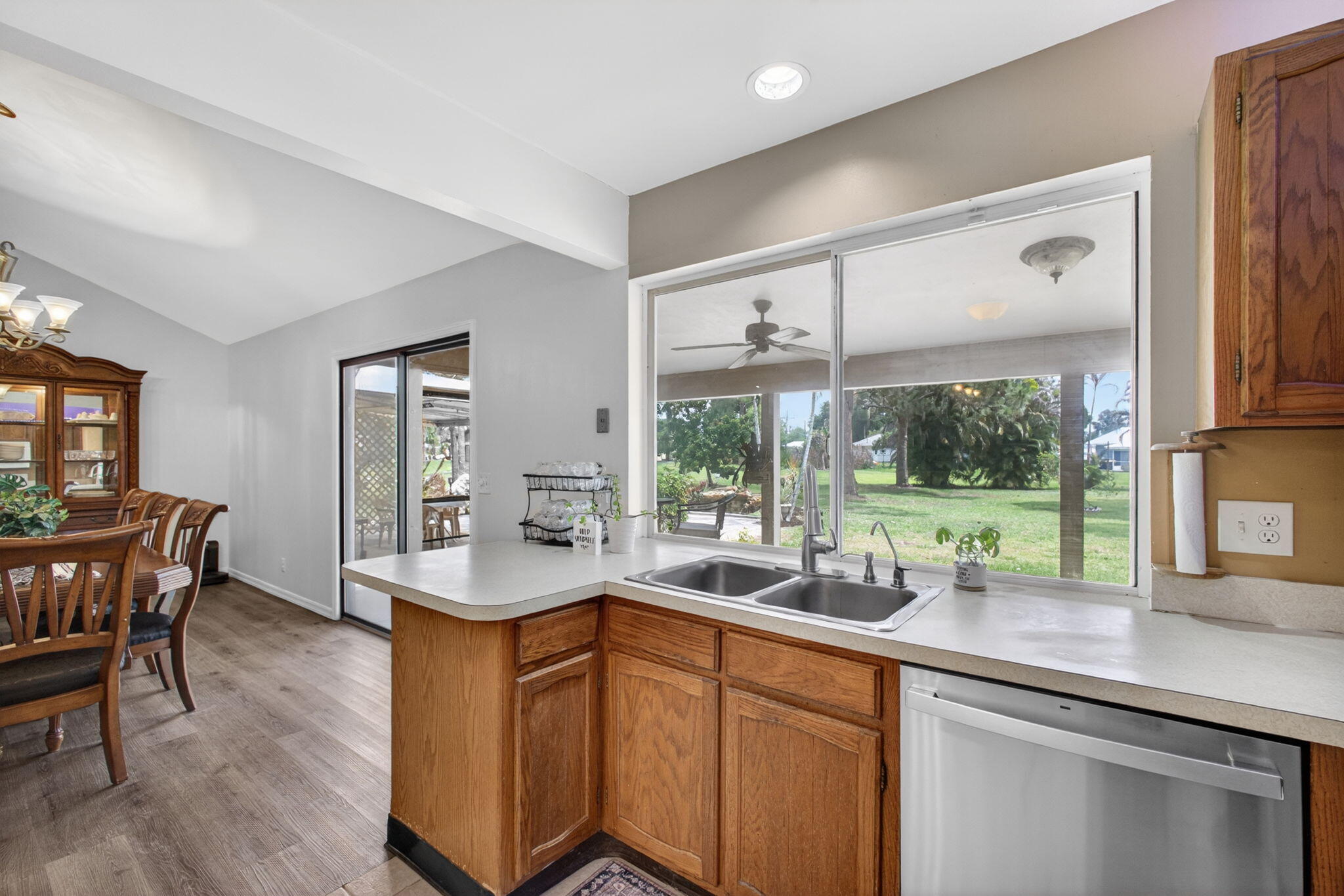 5589 SE Paramount Drive