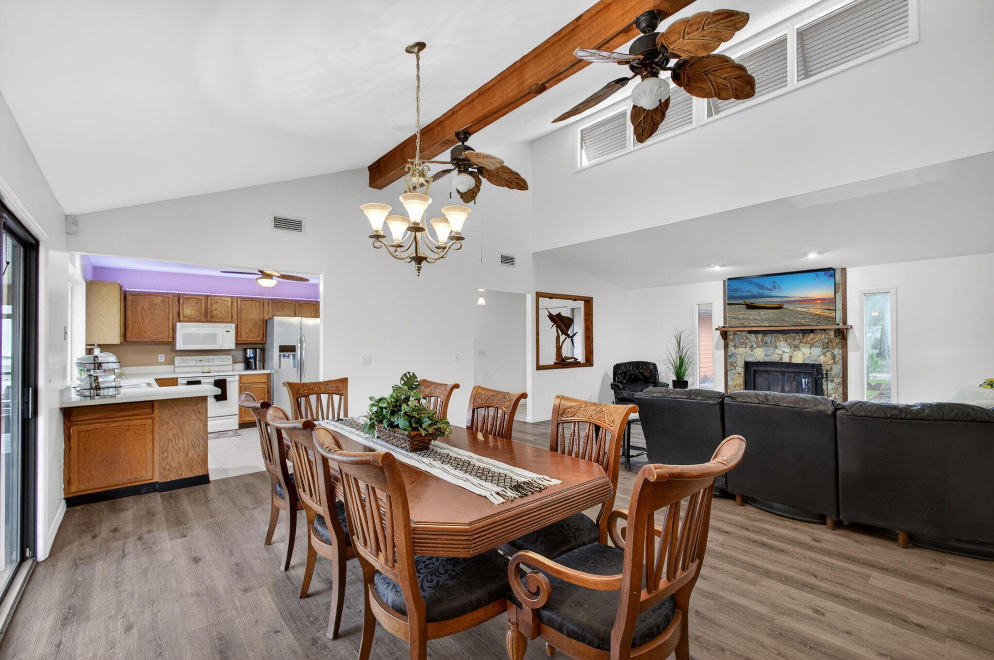PARAMOUNT ESTATES - Residential