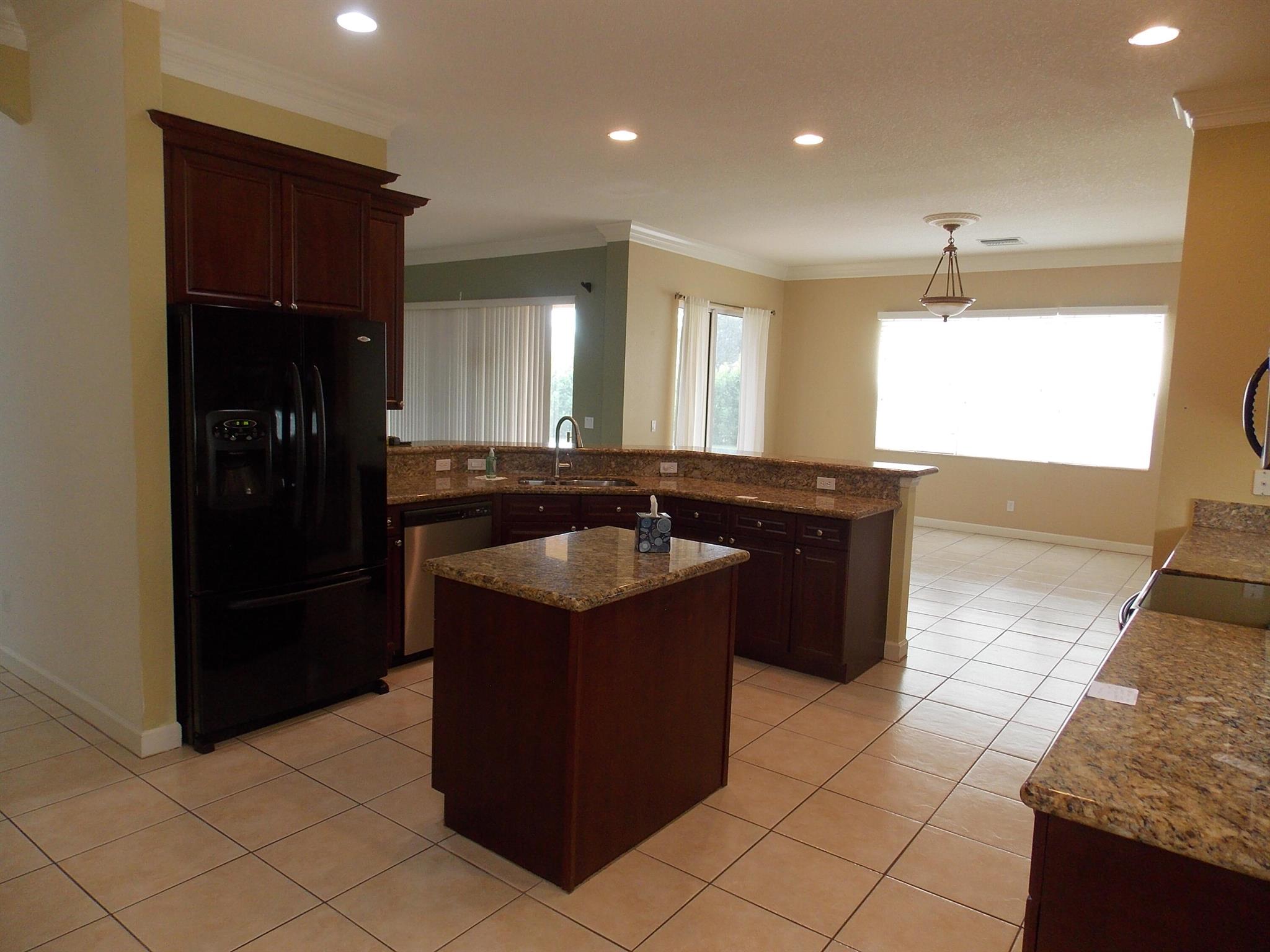 ST JAMES GOLF CLUB POD E - Residential Lease