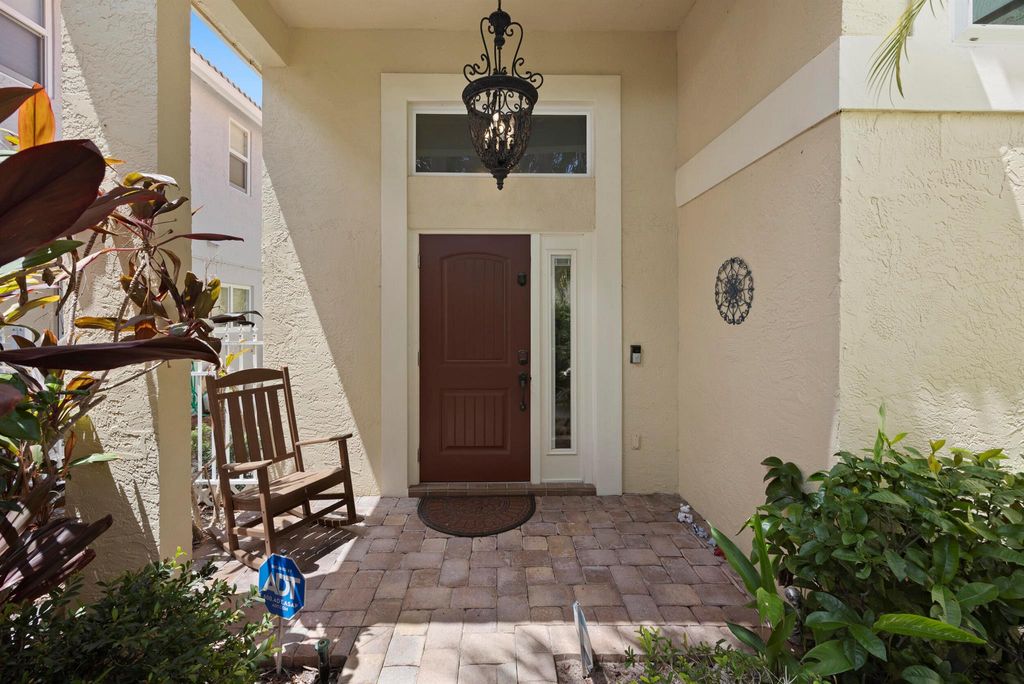 Photo of 10454 Buena Ventura Drive, Boca Raton, FL 33498 (MLS # R11113100)