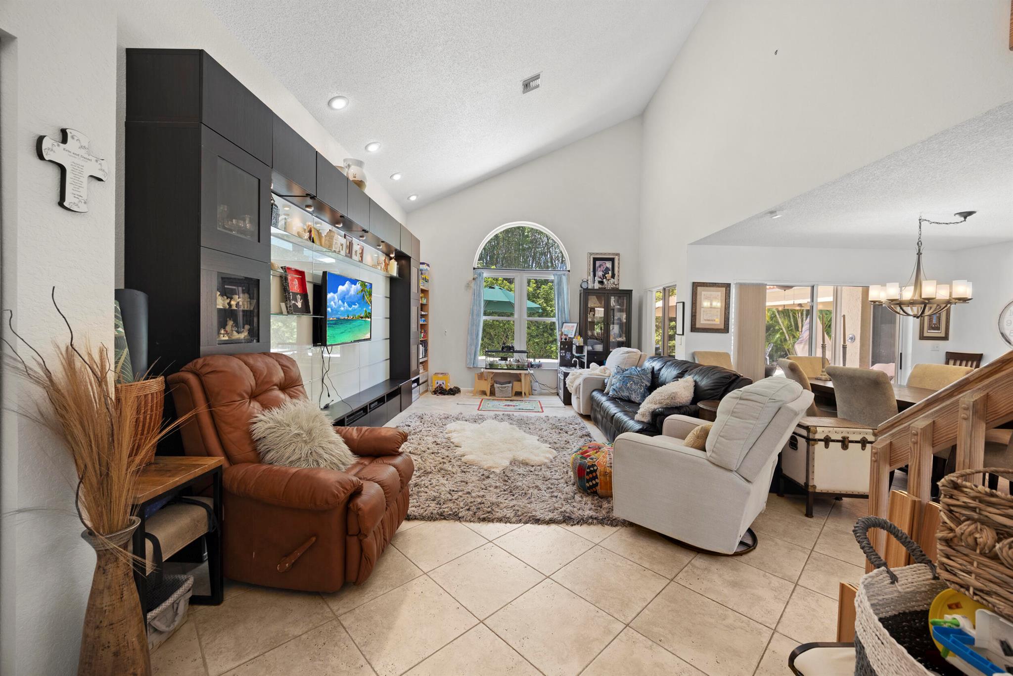 10454 Buena Ventura Drive