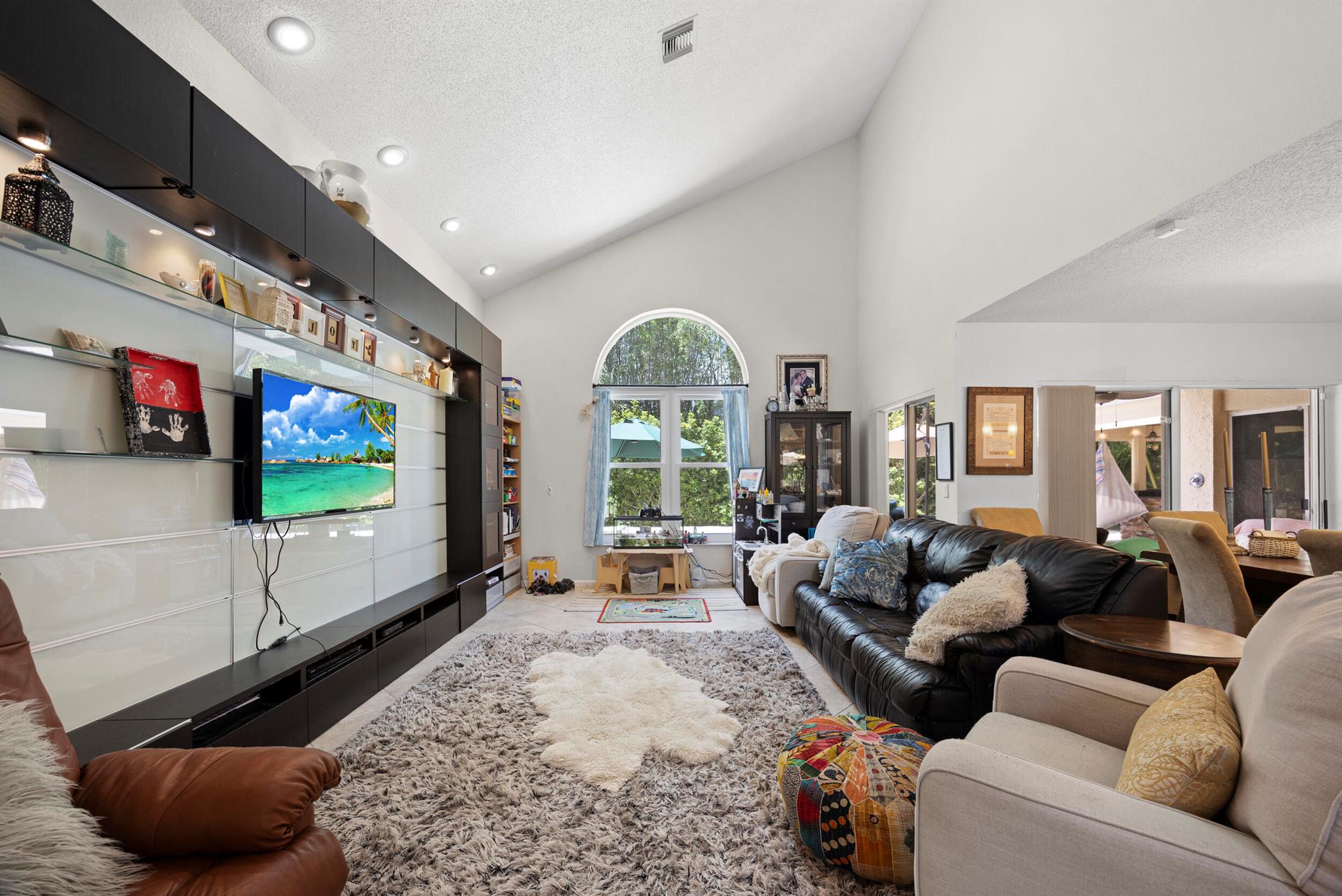 10454 Buena Ventura Drive