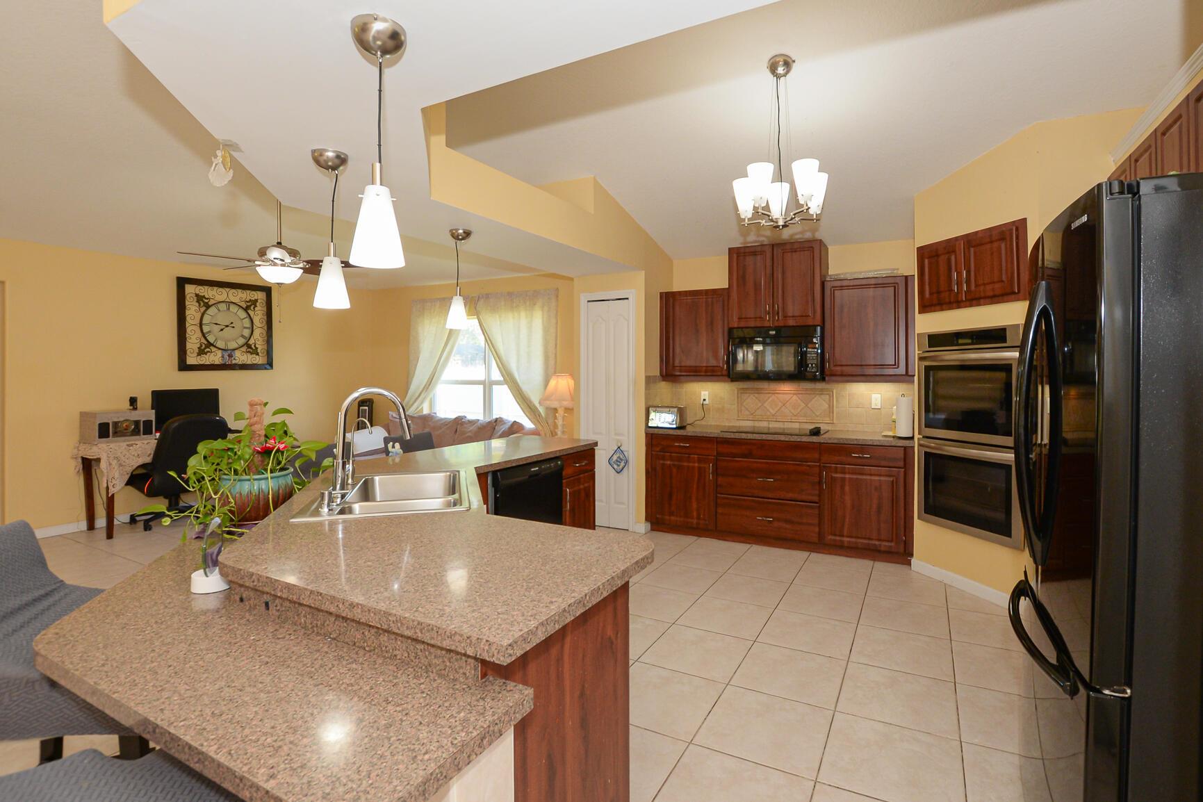 PORT ST LUCIE SECTION 20 - Residential