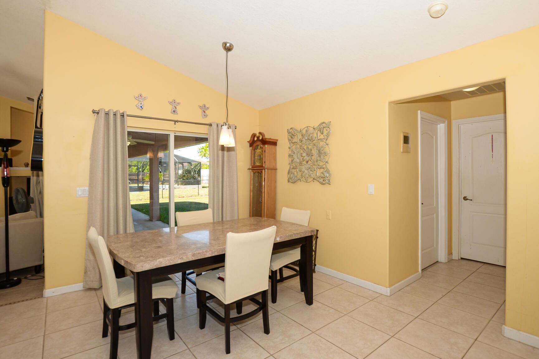 PORT ST LUCIE SECTION 20 - Residential