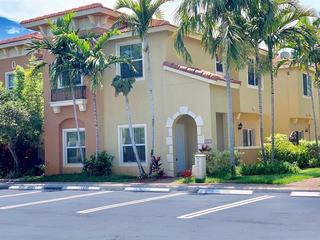 Photo of 101 Monterey Bay Drive, Boynton Beach, FL 33426 (MLS # R10769203)